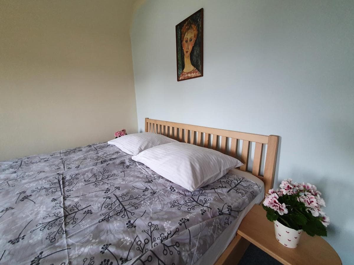 Family room with Balcony image 1